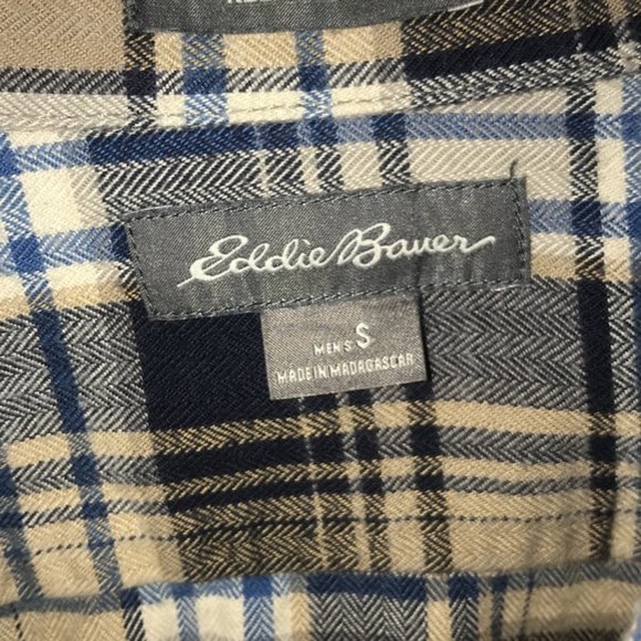 Relaxed Fit Eddie Bauer Flannel - Picture 4 of 4